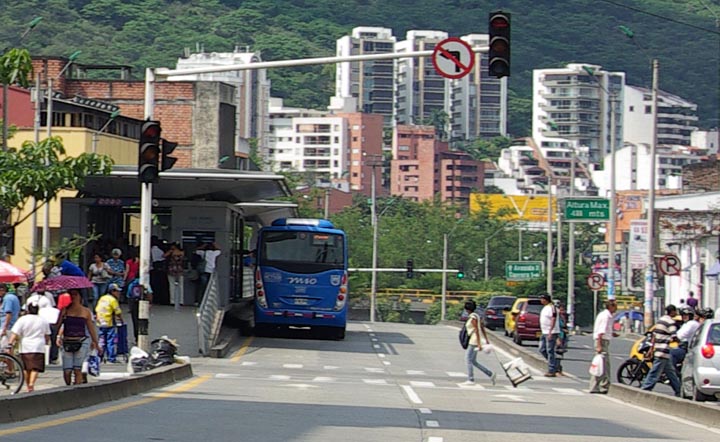 Estacion del MIO Calle 15