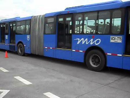 Llegarían 400 buses al MIO