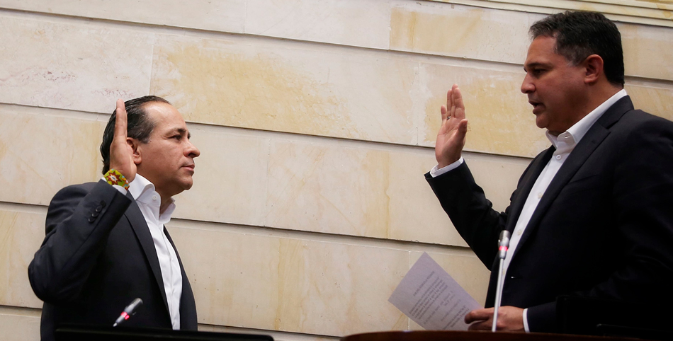 Alex, súper Ministro