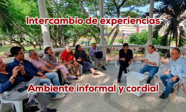 Caliescribe y Alcalde Alejandro Eder en dialogo ciudadano