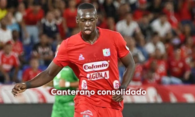América de Cali asegura renovación de su goleador
