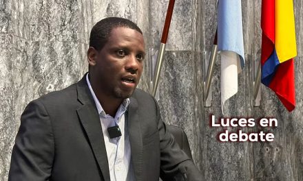 Crónica de respuestas de EMCALI a denuncias sobre alumbrado público