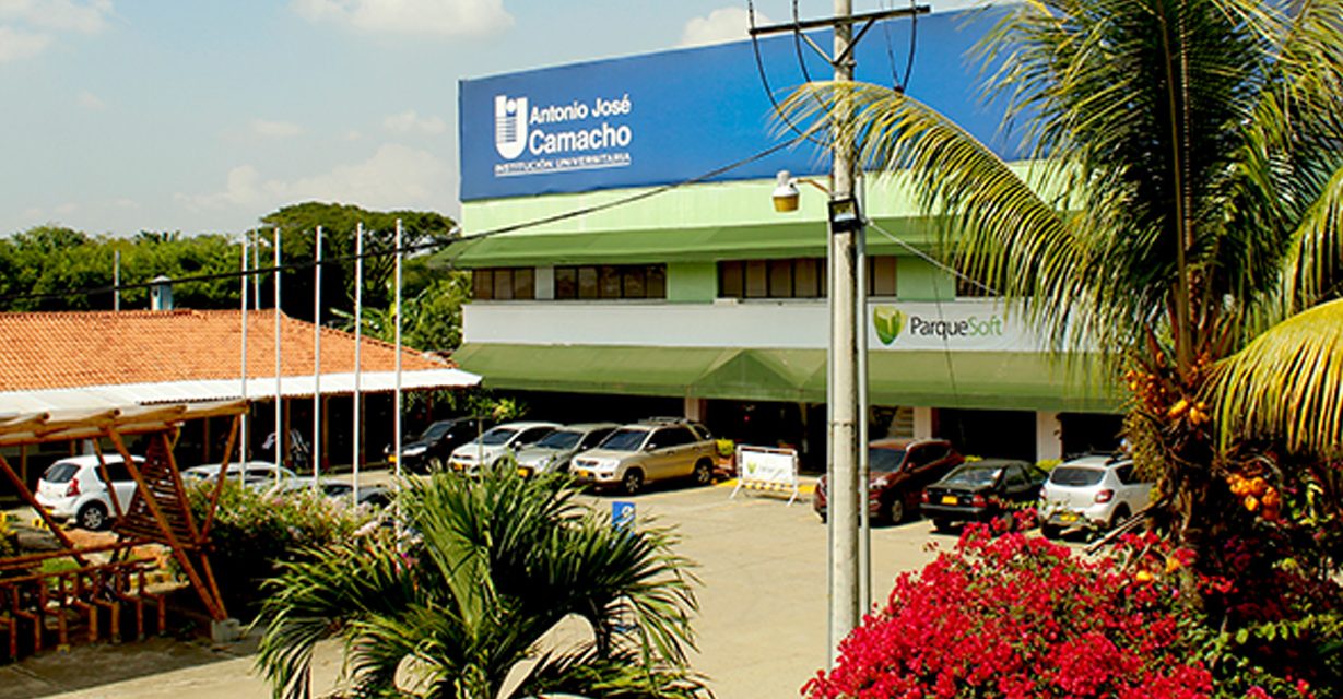 La educación tecnológica en Cali, el papel de la UNIAJC y las instituciones locales