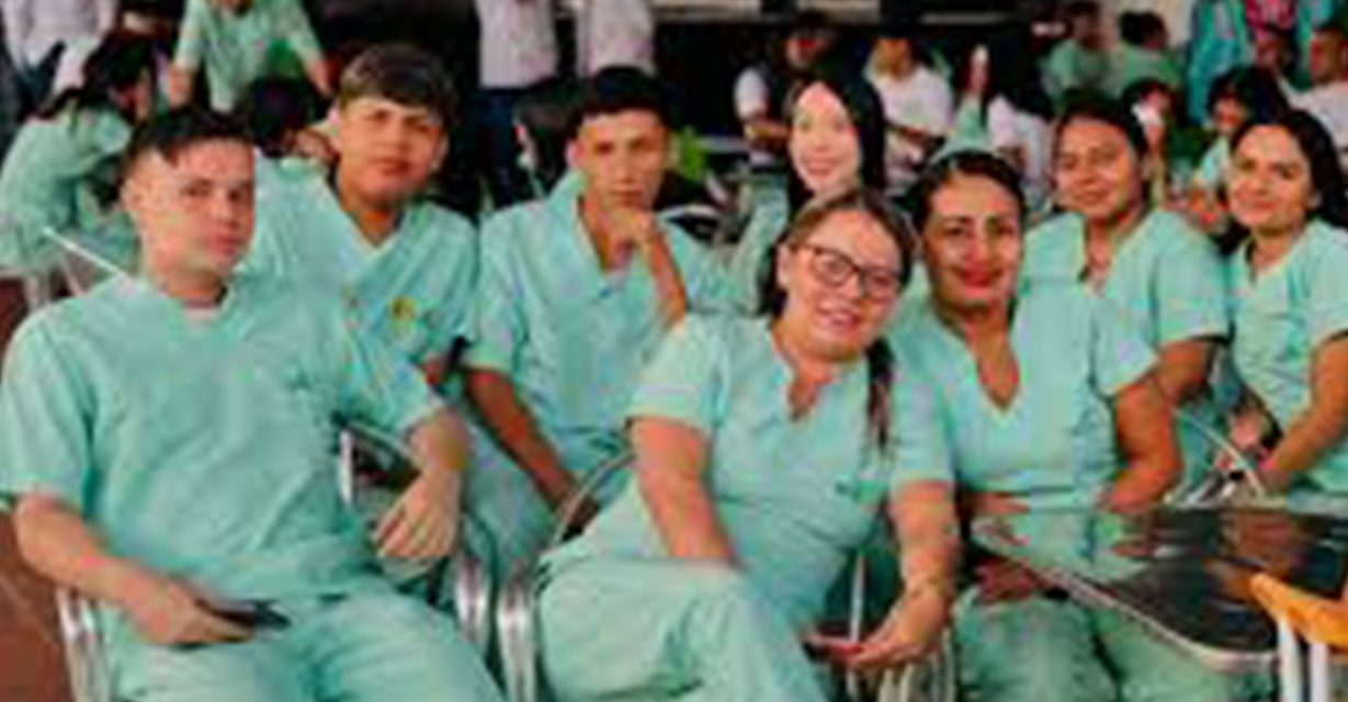 El Auge de los Bachilleratos Técnicos en Salud y Administración