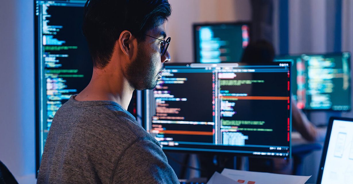 Cuatro programas del SENA que fortalecen el perfil laboral en la economía digital
