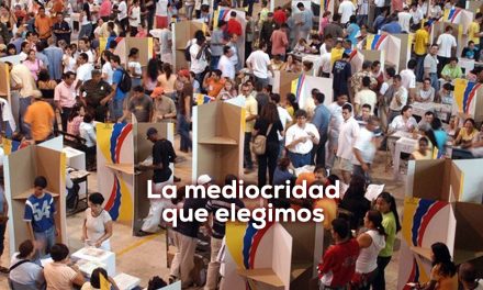 Con estructura jurídica, sin comportamiento cívico.