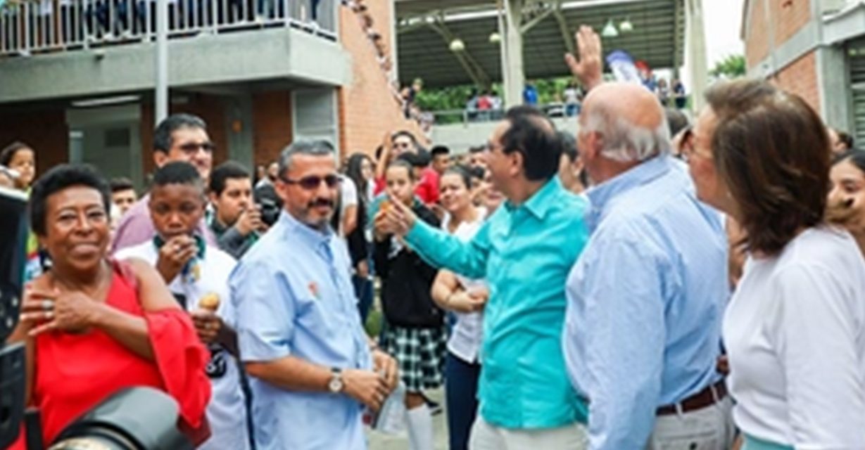 Entre el Asfalto y el Esfuerzo. La Ruta para Transformar Santa Cecilia 2 y Los