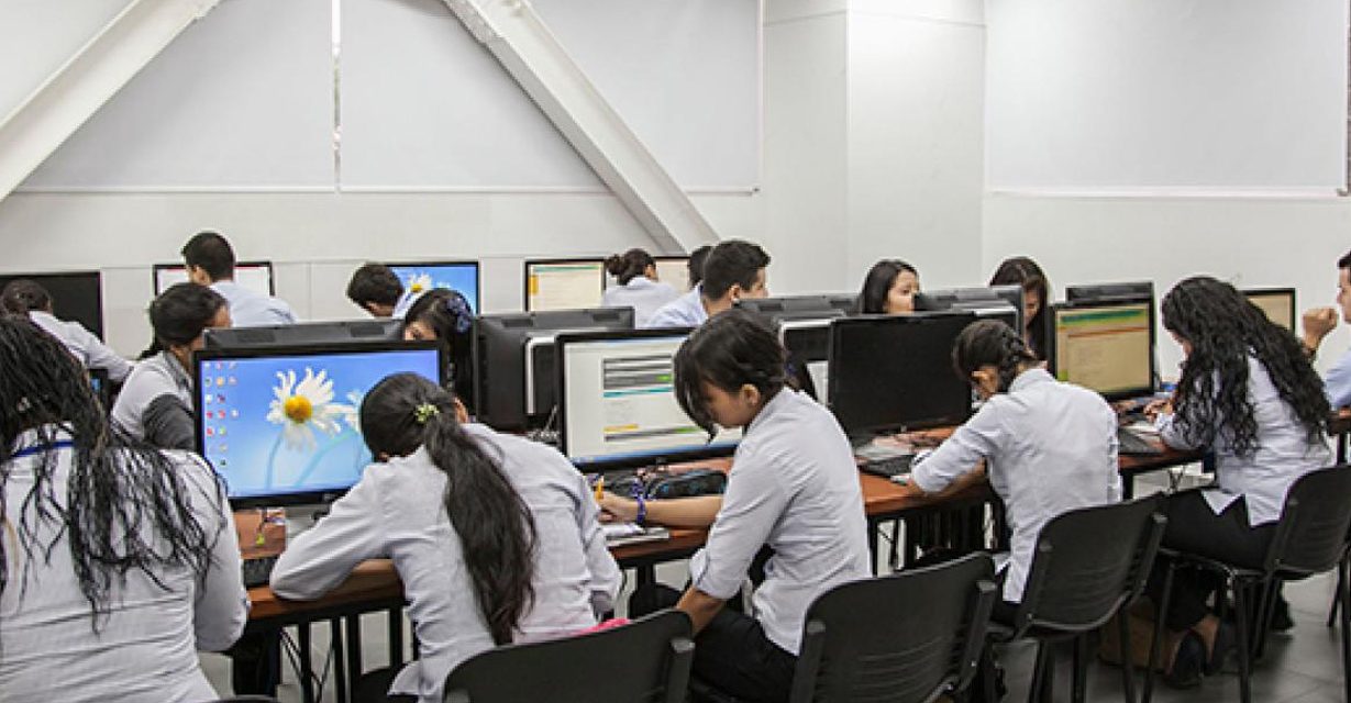 Estudiar sin barreras: así funciona la educación virtual del SENA para