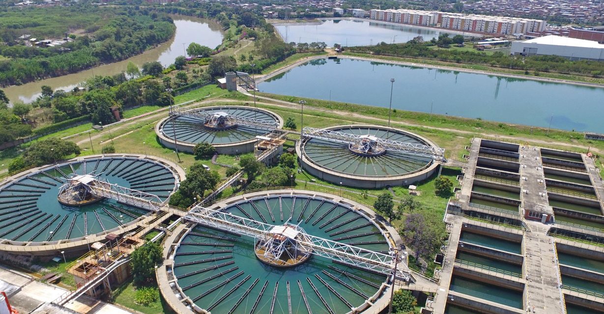 El agua en Cali: entre la abundancia natural y los retos del servicio