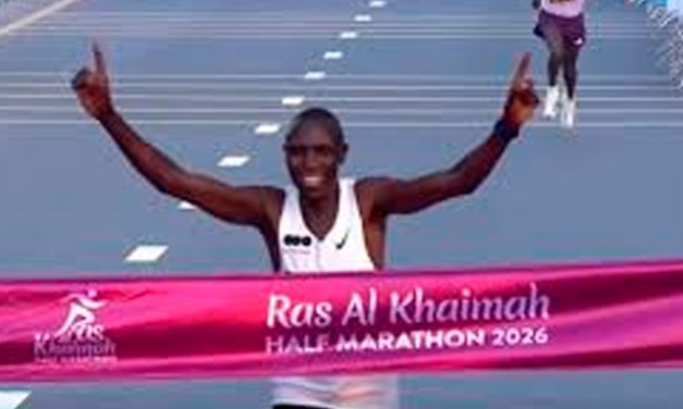 Geoffrey Kamworor gana la Media Maratón de Ras Al Khaimah 2026