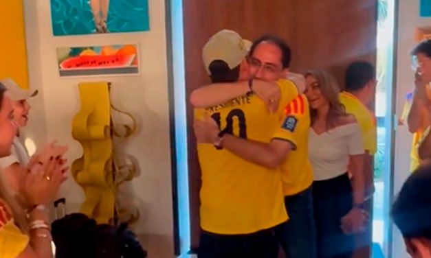 El abrazo de Abelardo y José Manuel tras la victoria