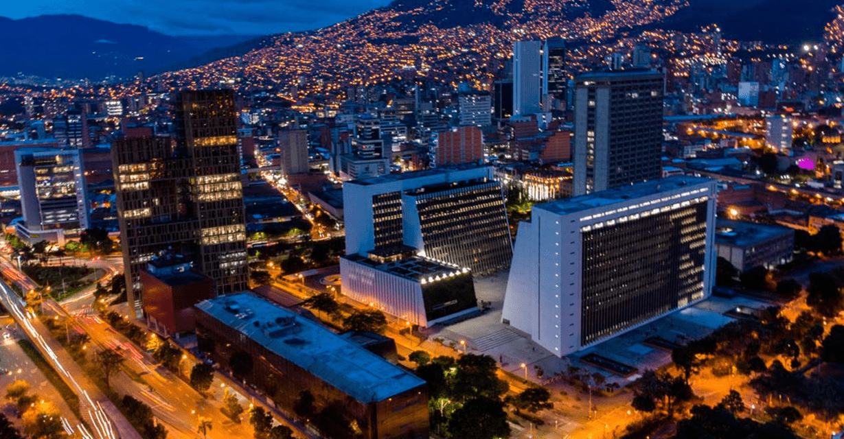 Secretaría de Innovación Digital de Medellín: Transformación Urbana a Través de la  Tecnología