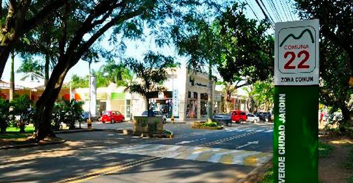 Comuna 22: vías deterioradas, movilidad y presión urbanística marcan el 2026